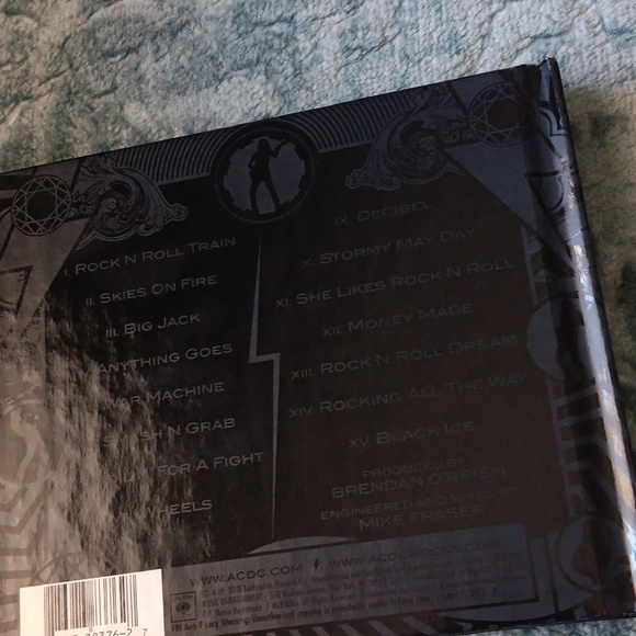 AC & DC CD Black ice 🧊 CD 15 songs - Picture 2 of 6
